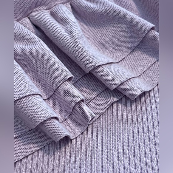 🔥💜NWT Sofia Vergara 2X one shoulder lavender sweater. Super soft & stretchy! - Picture 3 of 6